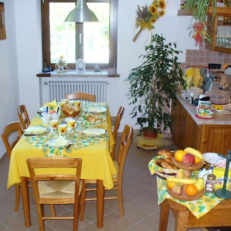 Bed and Breakfast Il Girasole Perrero Exterior foto